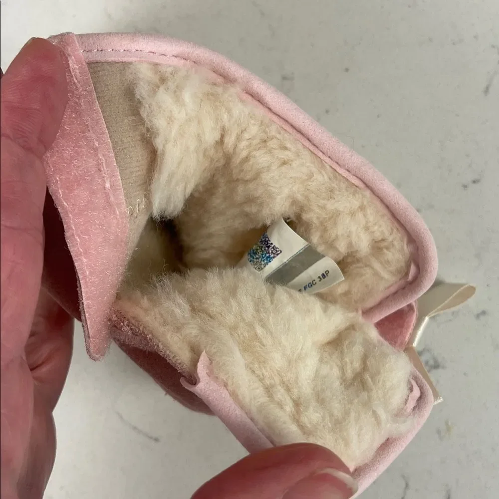 UGG® Jesse Bow II Bootie Pink Size 0/1